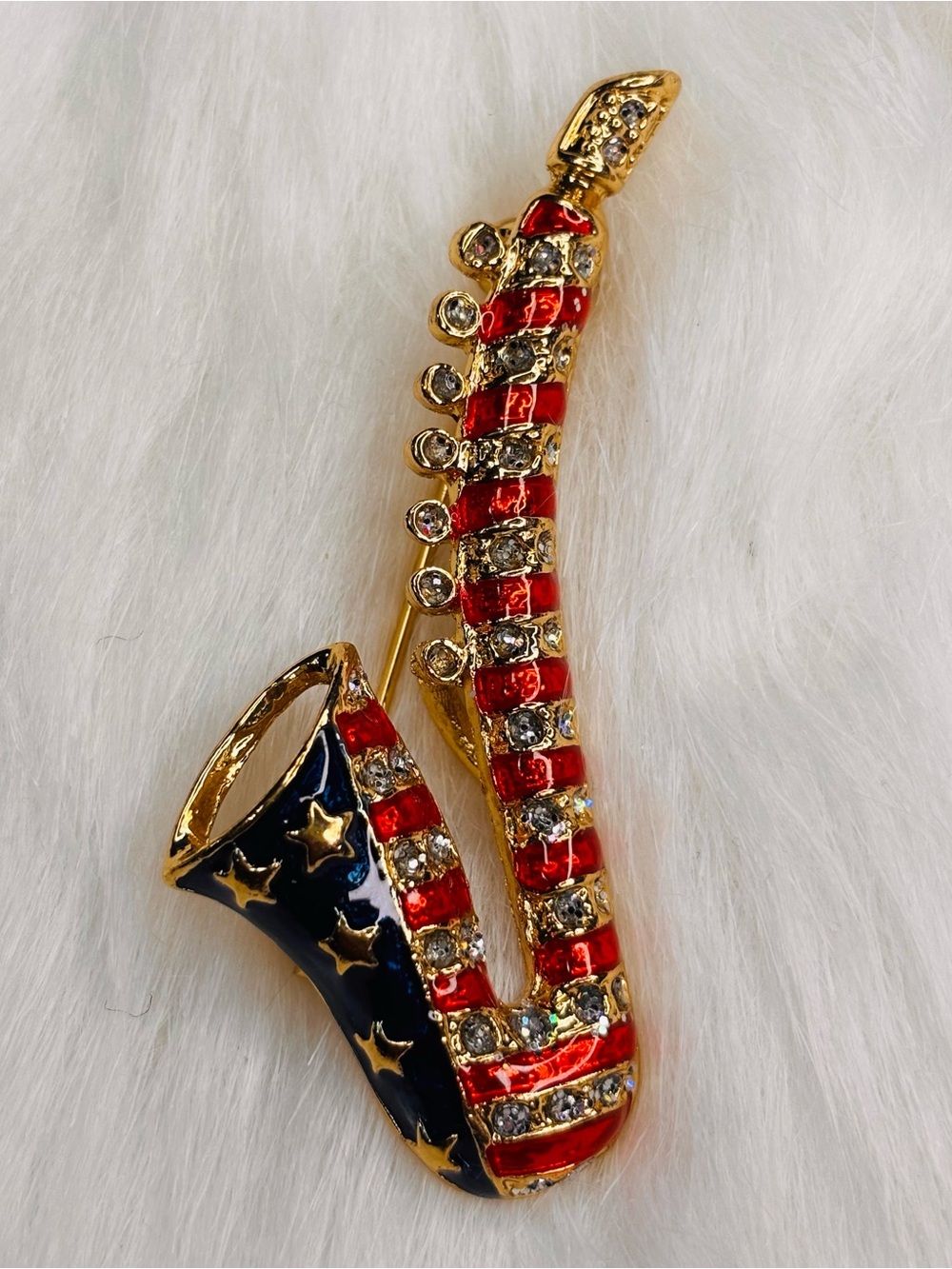 Patriotic American Flag Saxophone Brooch – Red White Blue Rhinestone Pin